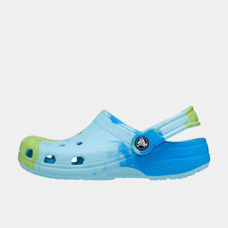 Side medial view of the Crocs Classic Clogs Ombre 'Arctic Multi'.