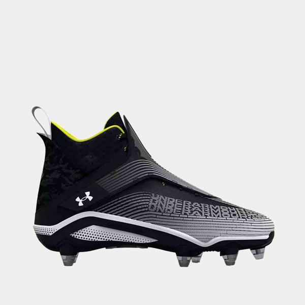 Side view of the Men's UA Highlight Hammer D Football Cleats.