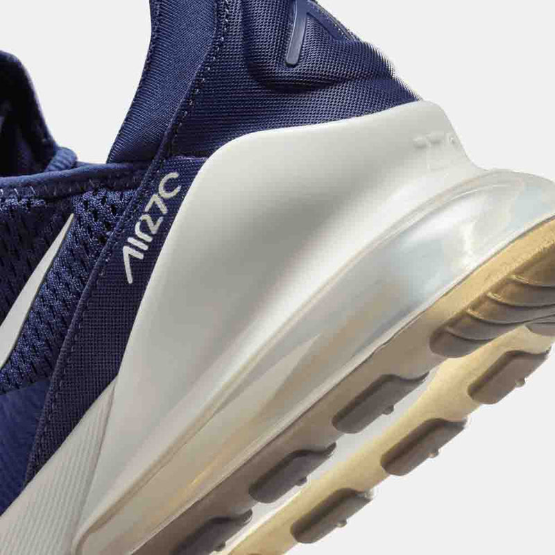 Up close, rear view of the Nike Men's Air Max 270.