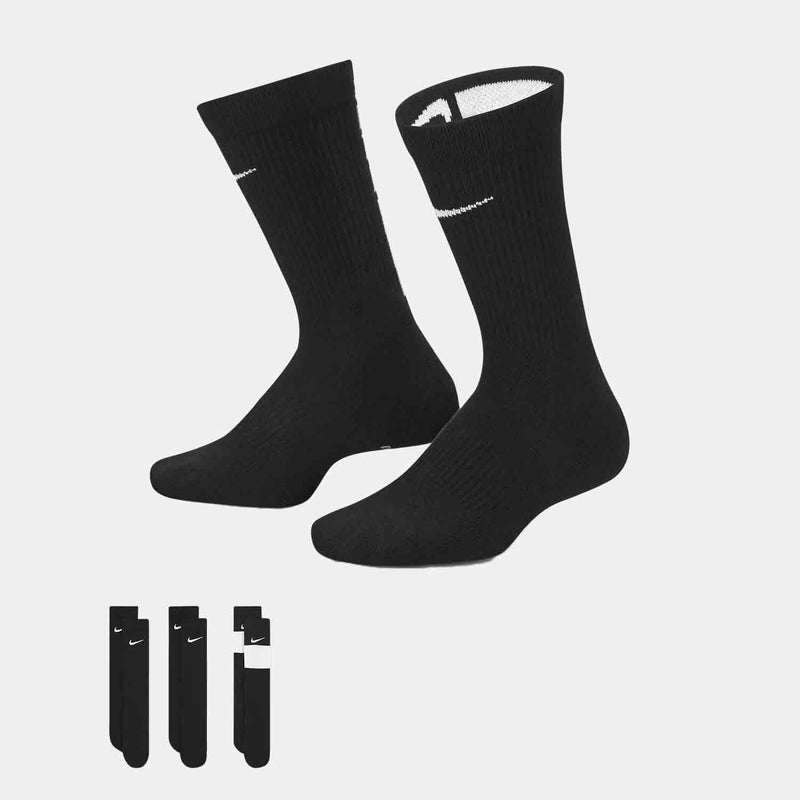 Front/side view of the Nike Elite Socks.