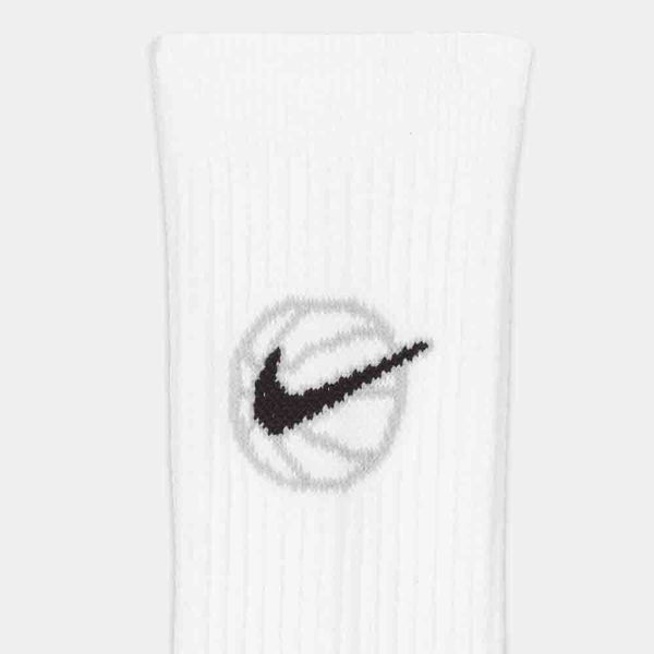 Up close view of the emblem/design on the Nike Everyday Crew Socks.