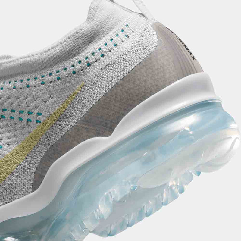 Up close, rear view of the Nike Air VaporMax 2023 Flyknit.
