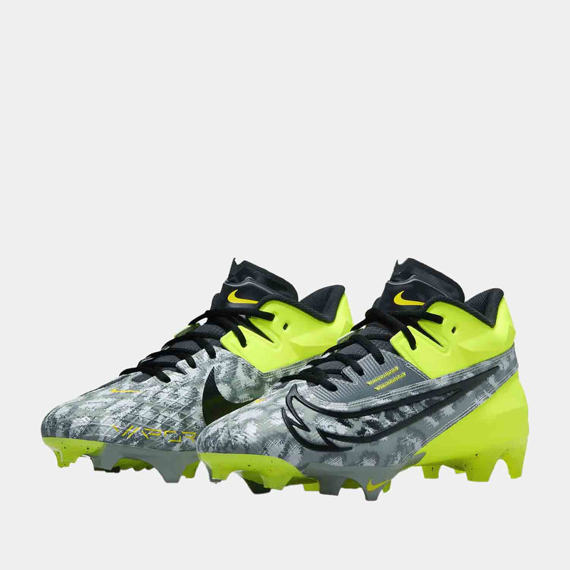 Front view of the Nike Vapor Edge Elite 360 2 Football Cleats.