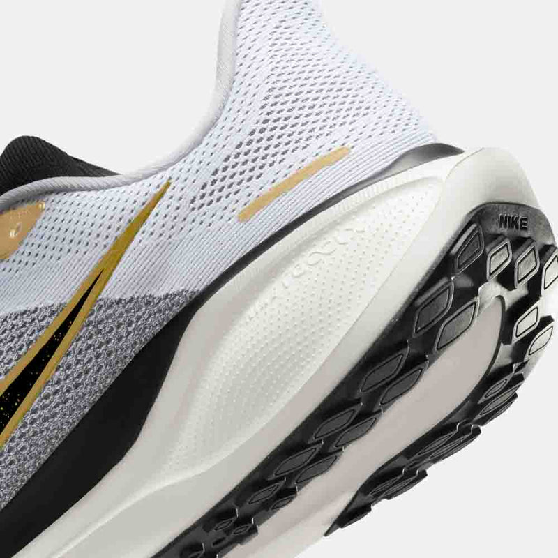 Up close, rear view of the Nike Men's Pegasus 41 Running Shoes.