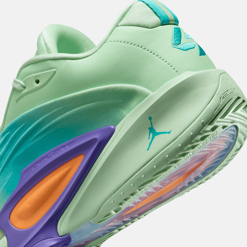 Up close, rear view of the Jordan Luka 3 "Blurred Vision".