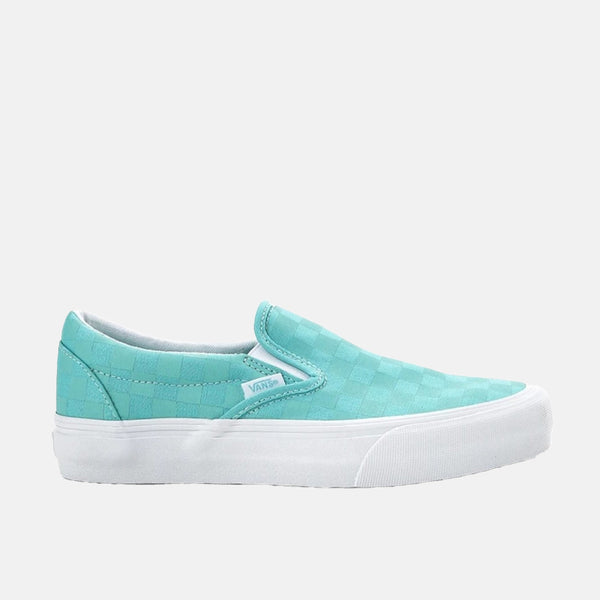 Side view of the Vans Slip On Vr3.